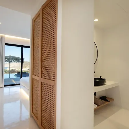 Aora Ftelia Mykonos Villa